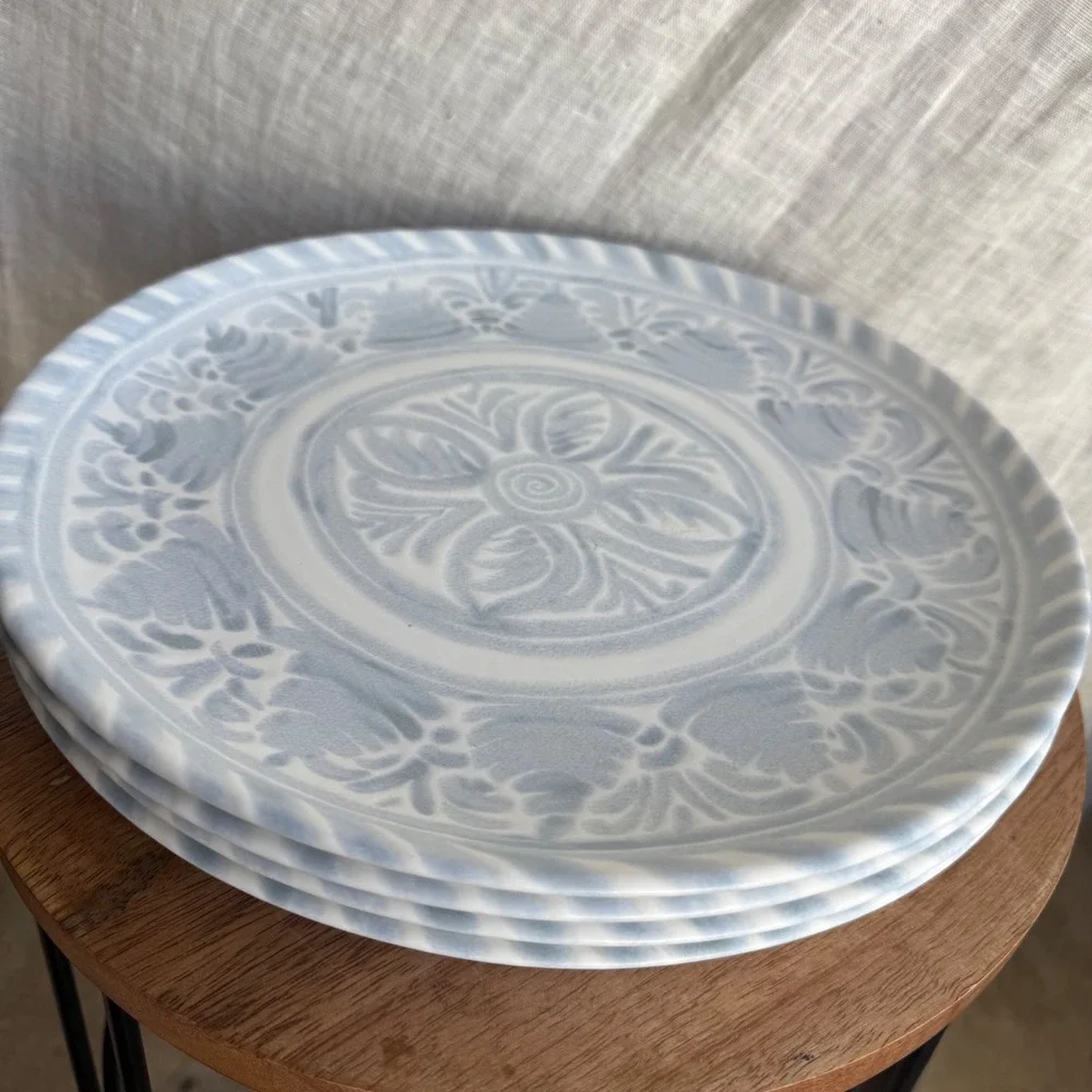 Pottery Barn Chambray Tile Dinner Plates Set of 4 Blue White Stonewear Coastal